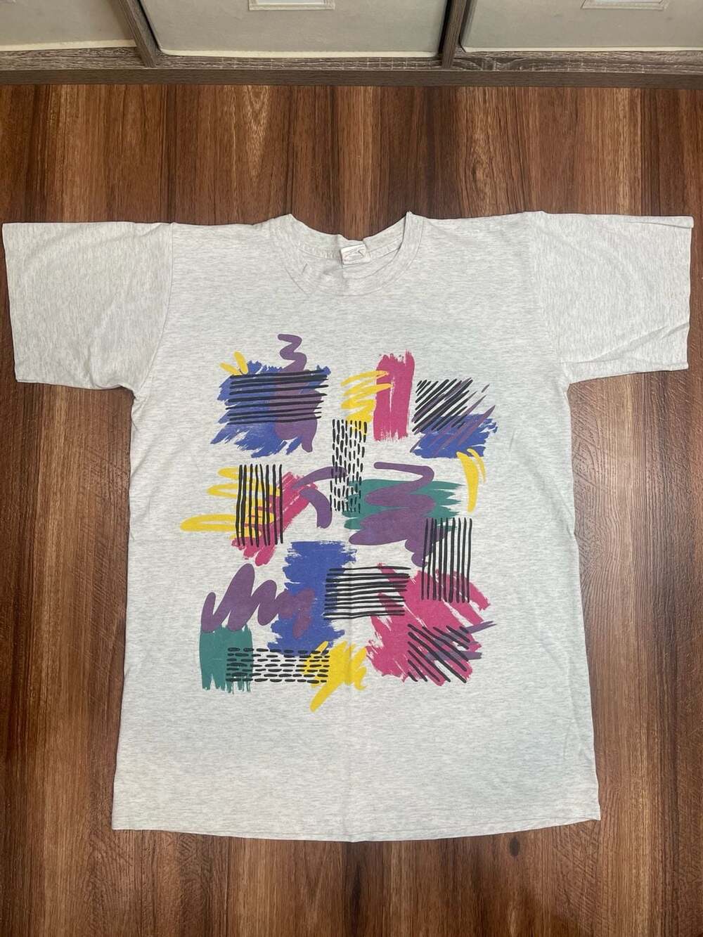 Hanes Her Way Vintage 90s Abstract Art Graphic T-Shirt